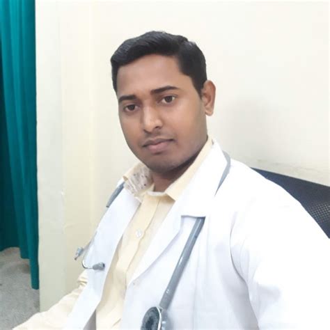 VETNOVA PETS CLINIC (Dr. Ravikant Kushwaha)
